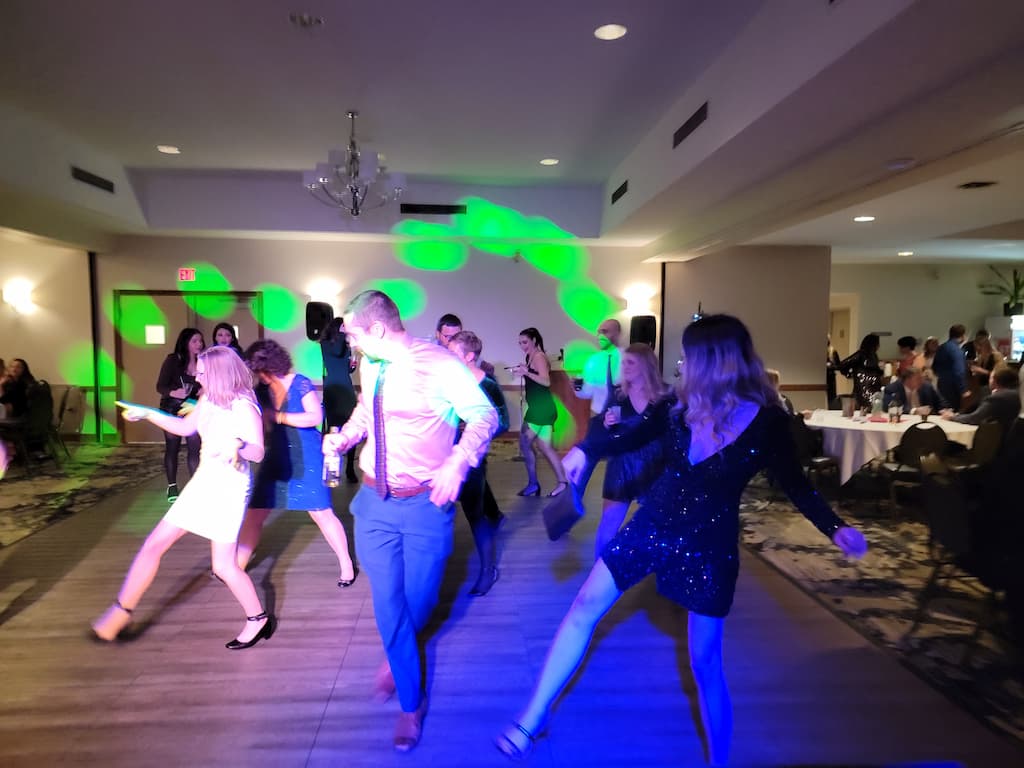 Line dance - boot scoot!