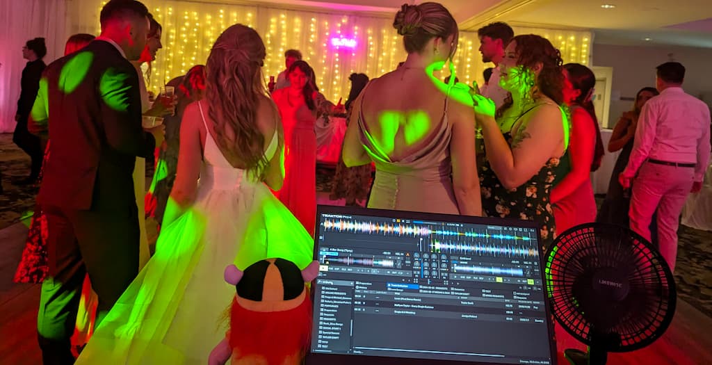 Dancing the night away at Lakeview Gimli Resort